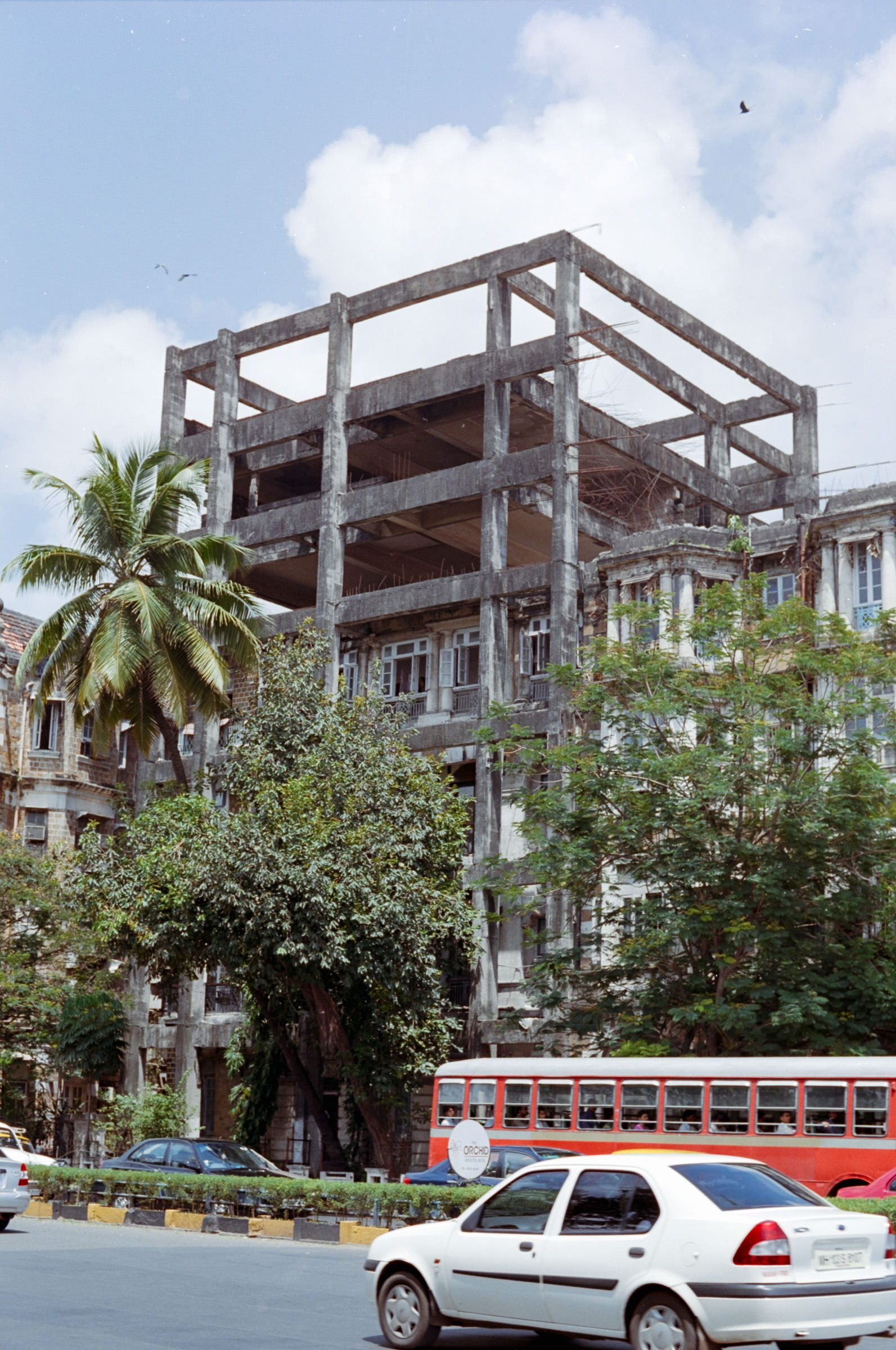 AHP F2004 09 002 sc250526 img24 NLP